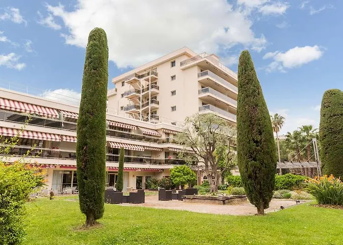 Ξενοδοχείο Og Antibes Les Strelitzias Ζουάν λε Πιν