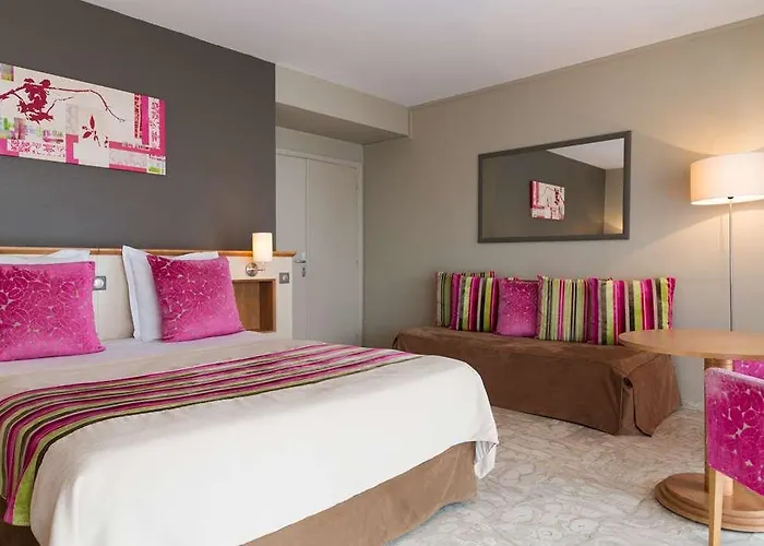 Og Antibes Les Strelitzias Hotel